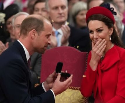 The British Monarchy has been rocked by an “unprecedented” act of romance as Prince William shattered centuries of royal protocol to present Catherine with a breathtaking 11-minute tribute that has left the world in awe. Details of this lavish, high-stakes gift have left the Princess of Wales completely speechless, as William reportedly bypassed palace officials to orchestrate a gesture so personal and profound it has rewritten the royal rulebook. As rumors of this secret celebration go viral, the public is calling it the ultimate declaration of love, proving that even a future King is willing to risk a constitutional scandal to honor his Queen-in-waiting. The British Monarchy has been rocked by an “unprecedented” act of romance as Prince William shattered centuries of royal protocol to present Catherine with a breathtaking 11-minute tribute that has left the world in awe. Details of this lavish, high-stakes gift have left the Princess of Wales completely speechless, as William reportedly bypassed palace officials to orchestrate a gesture so personal and profound it has rewritten the royal rulebook. As rumors of this secret celebration go viral, the public is calling it the ultimate declaration of love, proving that even a future King is willing to risk a constitutional scandal to honor his Queen-in-waiting.