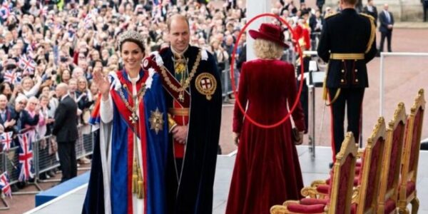 As 2026 unfolds, the British Monarchy faces some of its most challenging moments yet. Between ongoing health updates regarding King Charles III and the heavy weight of duty falling on William and Kate, the royal walls are feeling the pressure. Is this a moment of major transition or just another storm for the House of Windsor to weather? The world is watching every move from Buckingham Palace! 👑🗞️🚨 As 2026 unfolds, the British Monarchy faces some of its most challenging moments yet. Between ongoing health updates regarding King Charles III and the heavy weight of duty falling on William and Kate, the royal walls are feeling the pressure. Is this a moment of major transition or just another storm for the House of Windsor to weather? The world is watching every move from Buckingham Palace! 👑🗞️🚨