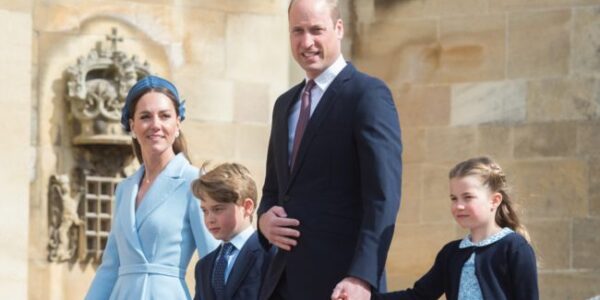 “SHE TOOK THE MIC… AND WINDSOR FELL SILENT.” On a lantern-lit evening beneath the oak trees at Windsor, Kate surprised everyone with a heartfelt rendition of “Make You Feel My Love” as a birthday gift no one saw coming. No royal protocol, no long speeches — just a gentle voice that went straight for the heart. Witnesses say William stood frozen for a moment, while guests quietly wiped away tears, as if watching a royal love letter unfold in song. It left many wondering: was this a private serenade… or a soft message meant for the world to hear? “SHE TOOK THE MIC… AND WINDSOR FELL SILENT.” On a lantern-lit evening beneath the oak trees at Windsor, Kate surprised everyone with a heartfelt rendition of “Make You Feel My Love” as a birthday gift no one saw coming. No royal protocol, no long speeches — just a gentle voice that went straight for the heart. Witnesses say William stood frozen for a moment, while guests quietly wiped away tears, as if watching a royal love letter unfold in song. It left many wondering: was this a private serenade… or a soft message meant for the world to hear?