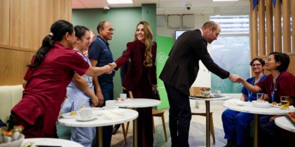 WHEN THE FUTURE KING HITS THE DECK: PRINCE WILLIAM’S VIRAL TUMBLE. Who says being a Prince means you can’t be a little clumsy? At a recent charity event, Prince William unexpectedly stole the spotlight in the most hilarious way: a “once-in-a-lifetime” slip-up right in the middle of an impassioned speech. But what’s actually breaking the internet isn’t the fall itself—it’s Princess Catherine’s reaction. Instead of looking worried, Kate didn’t hold back, bursting into a fit of laughter right in front of her husband. It was a perfectly human moment that shattered stiff royal protocols, reminding us all that behind the titles, they’re just a couple who love to poke fun at each other! WHEN THE FUTURE KING HITS THE DECK: PRINCE WILLIAM’S VIRAL TUMBLE. Who says being a Prince means you can’t be a little clumsy? At a recent charity event, Prince William unexpectedly stole the spotlight in the most hilarious way: a “once-in-a-lifetime” slip-up right in the middle of an impassioned speech. But what’s actually breaking the internet isn’t the fall itself—it’s Princess Catherine’s reaction. Instead of looking worried, Kate didn’t hold back, bursting into a fit of laughter right in front of her husband. It was a perfectly human moment that shattered stiff royal protocols, reminding us all that behind the titles, they’re just a couple who love to poke fun at each other!