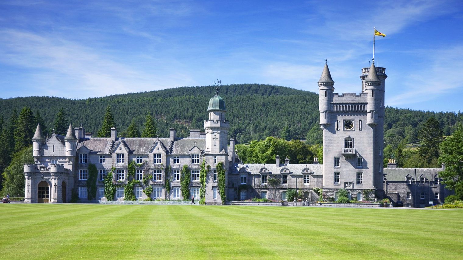 Inside Balmoral Castle: A potted history of the royal family's favourite summer residence | House & Garden