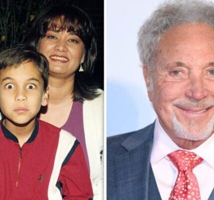 After 38 years of silence, one word changed everything. When Sir Tom Jones finally whispered “son,” the moment didn’t need music, lights, or a stage. Just a hug — long, unguarded, and heavy with decades of distance — that stunned everyone who witnessed it. No speeches. No explanations. Just two lives colliding after a lifetime apart. The UK is reeling, not because of what was said… but because of what it took so long to say. And what happened next is leaving people asking whether this was an ending — or a beginning no one saw coming