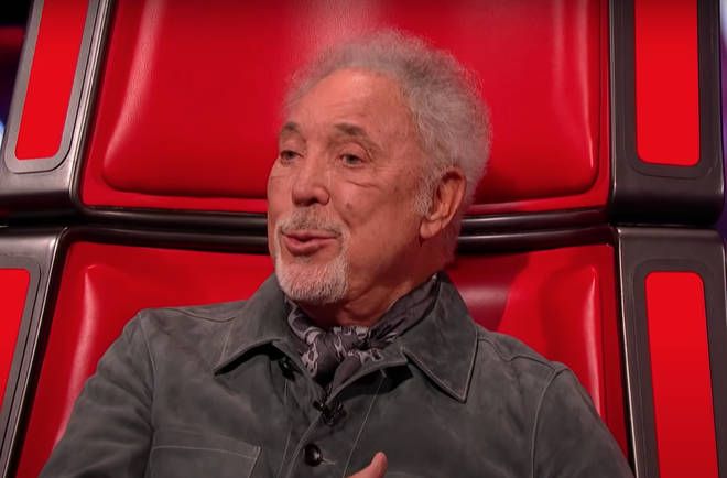 A Sweet Surprise at 86: Sir Tom Jones Reveals Plans for a Cozy Wedding with His New Fiancée – Who Knew “The Voice” Could Fall in Love Again?