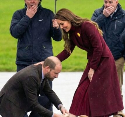 “A royal disaster turned into the most romantic moment ever!” 🚨❤️