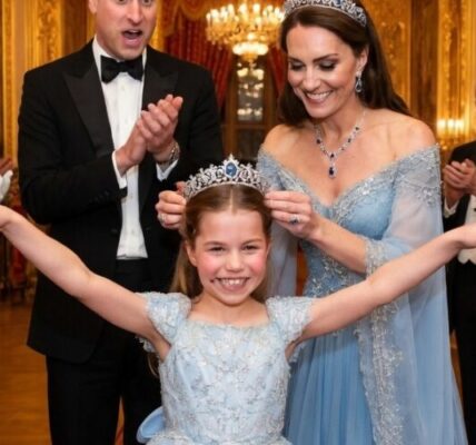 Princess Charlotte’s Playfulness at a Lavish Palace Party! 🏰💎👑