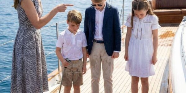 LOUIS’S WATER WAR! 💦😂 He drenched Charlotte & George, and Princess Kate stepped in! 👑🚨