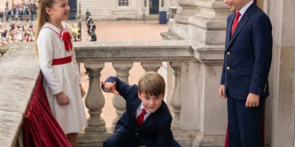 SPIDER-MAN 🚨 HE DID IT AGAIN! 🚨 Prince Louis steals the spotlight with a SPIDER-MAN move