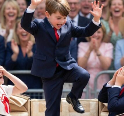 IT’S HIM AGAIN!!! Prince George did a weird dance? 😱 His unexpected mischief turned into pure comedy as Prince George and Princess Charlotte couldn’t stop laughing!
