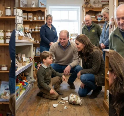 Catherine and William SURPRISED Fans By Taking Prince Louis Shopping At A Shop In Norfolk