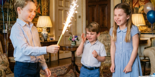 π¨ ROYAL BIRTHDAY CHAOS! π¨ You’ll be laughing out loud at what Prince Louis just did for Charlotte’s 11th birthday! – π¨ ROYAL BIRTHDAY CHAOS! π¨ You’ll be laughing out loud at what Prince Louis just did for Charlotte’s 11th birthday! –